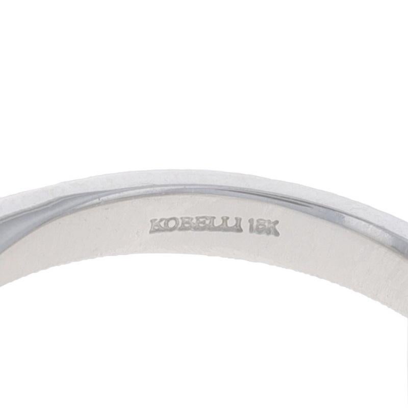 Bague de fiançailles en or blanc demi-monture 18k Step Cut Shield .38ctw fits Rnd~6-7mm en vente 1