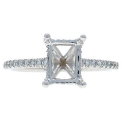 Bague de fiançailles à halo caché en or blanc demi-monture - 14k .35ctw