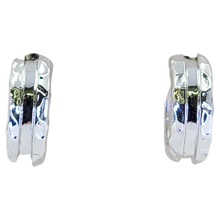 White Gold Small Textured Hoop Earrings For Sale at 1stDibs