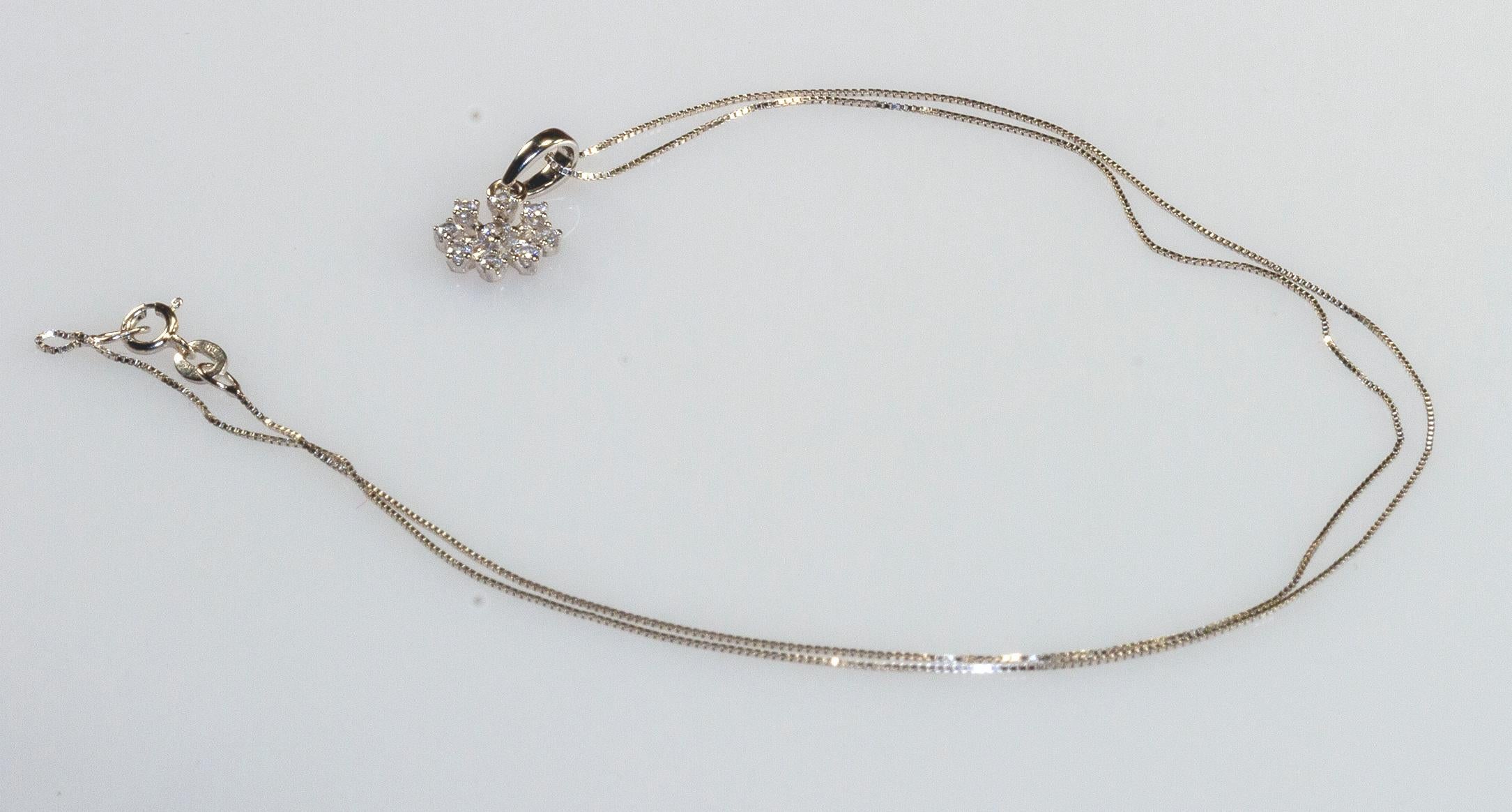 Modern White Gold 18k Snowflake Diamond Necklace