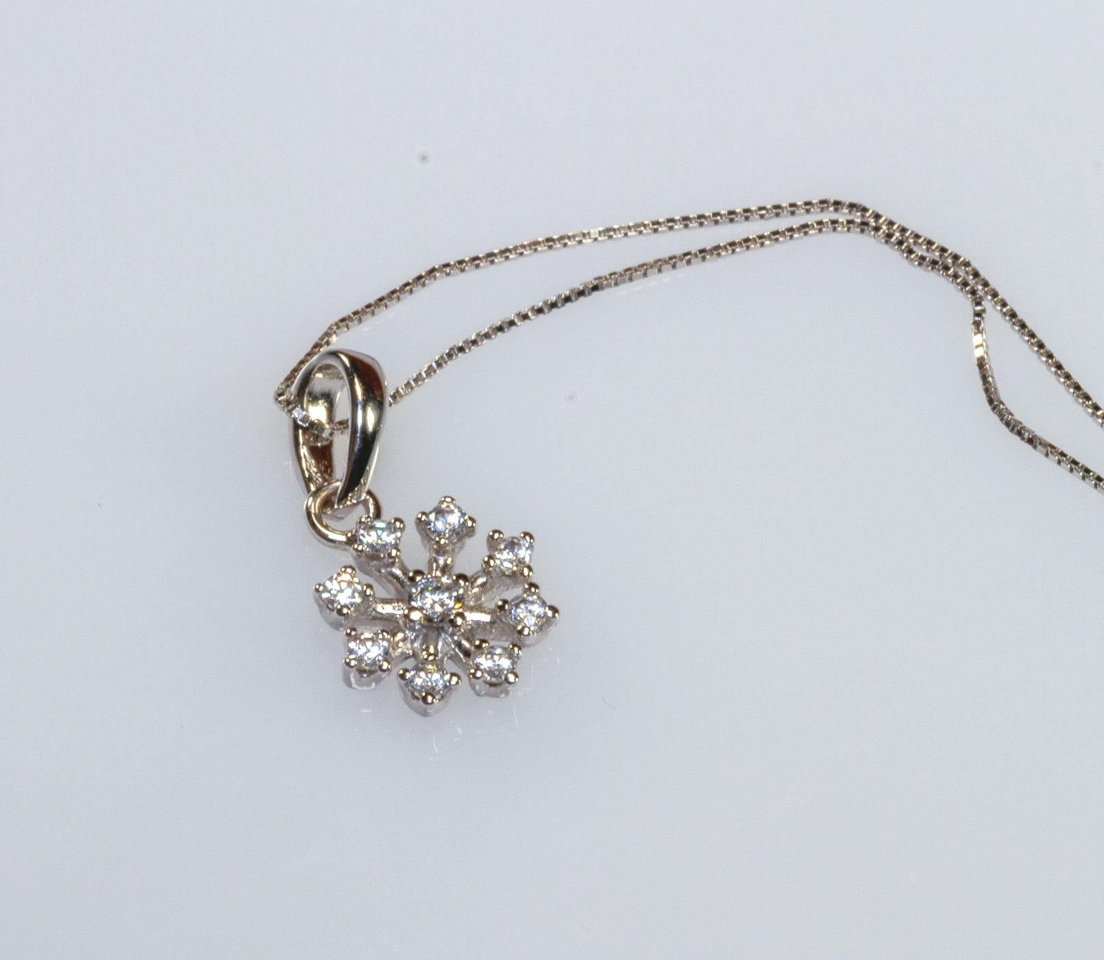 Brilliant Cut White Gold 18k Snowflake Diamond Necklace