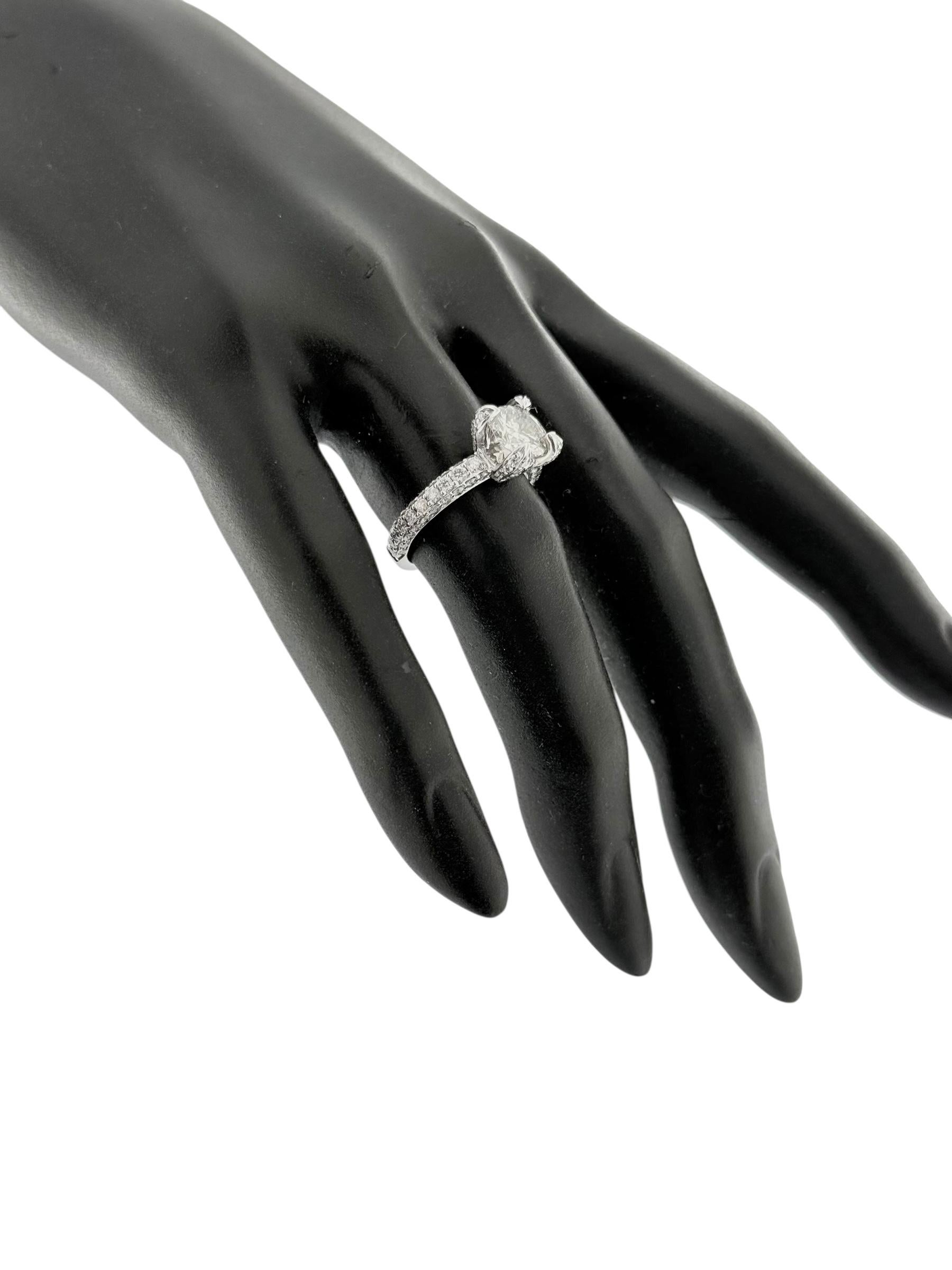 Bague en or blanc avec solitaire et diamant Unisexe en vente