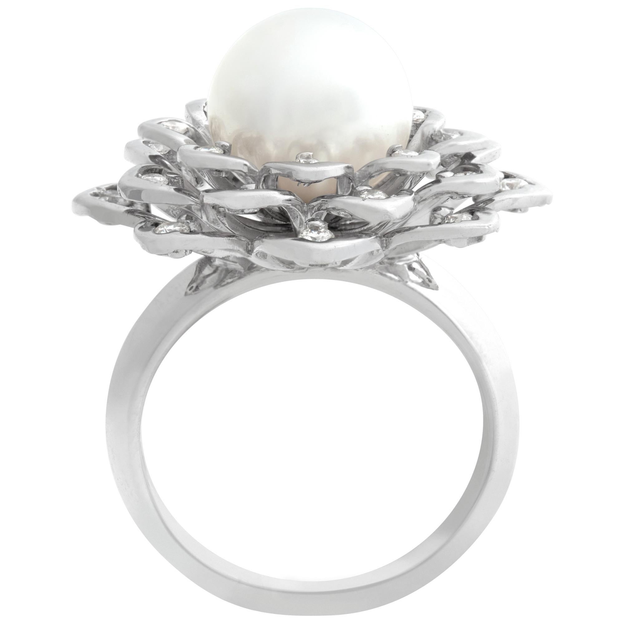 Women's White gold  South Sea Pearl flower diamond ring