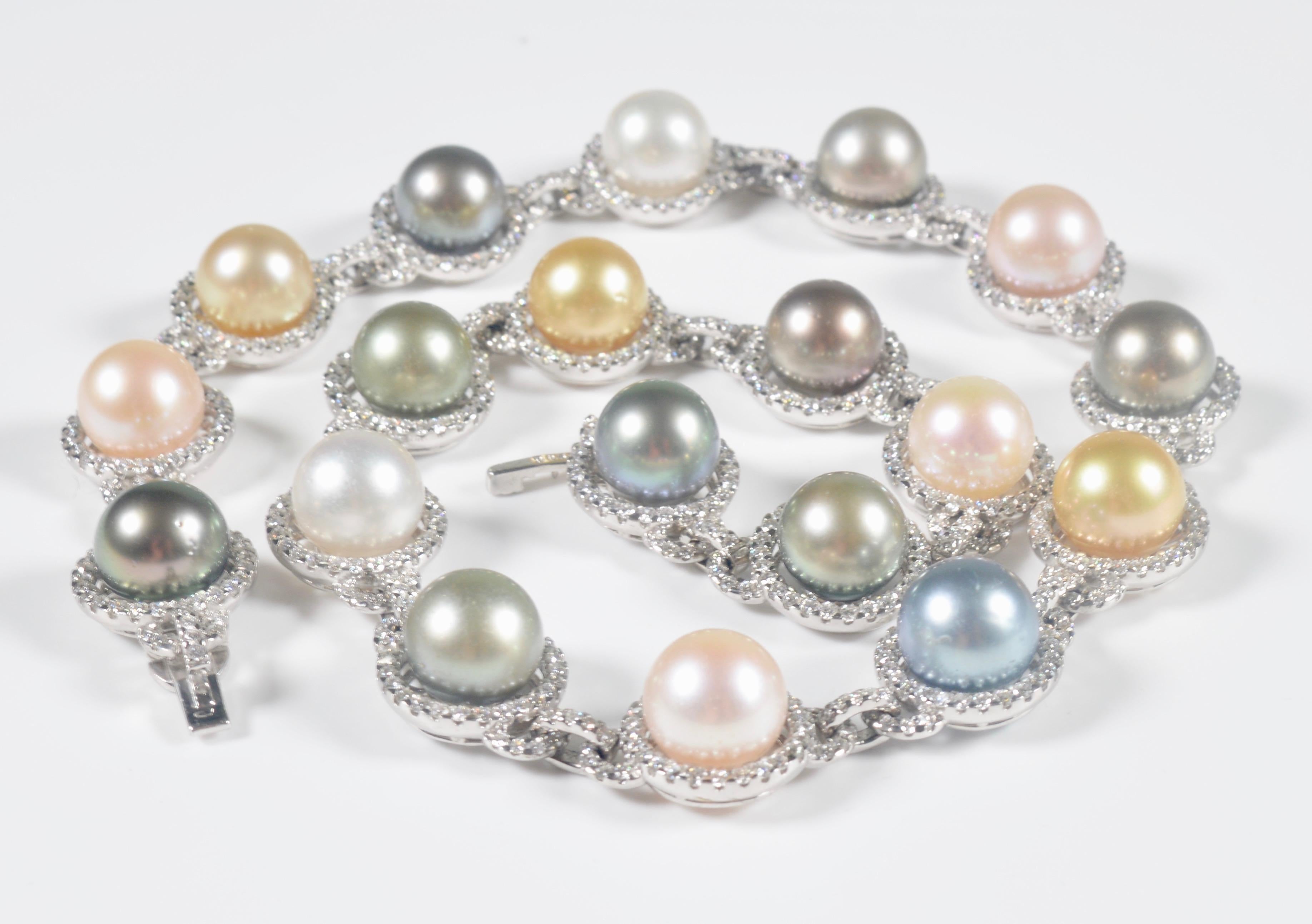 Brilliant Cut White Gold, South Sea Pearl, Tahitian Pearl and Diamond Necklace 9.53 Carat