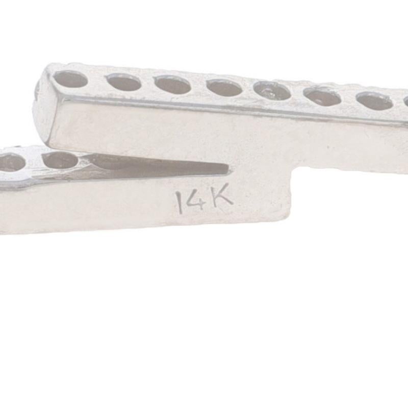 Orecchini a goccia in oro bianco con granato spessartite 14k ovale da 2,75 carati in vendita 1