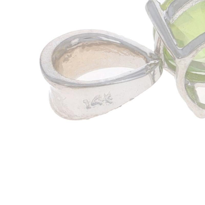 White Gold Sphene Solitaire Pendant - 14k Round 1.15ct For Sale 1