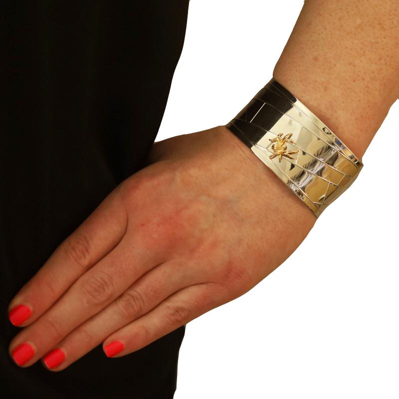 Metal Content: 14k White Gold & 14k Yellow Gold

Bracelet Style: Cuff
Fastening Type: Slides Over Wrist
Theme: Spider, Web

Measurements

Inner Circumference: 7 1/4