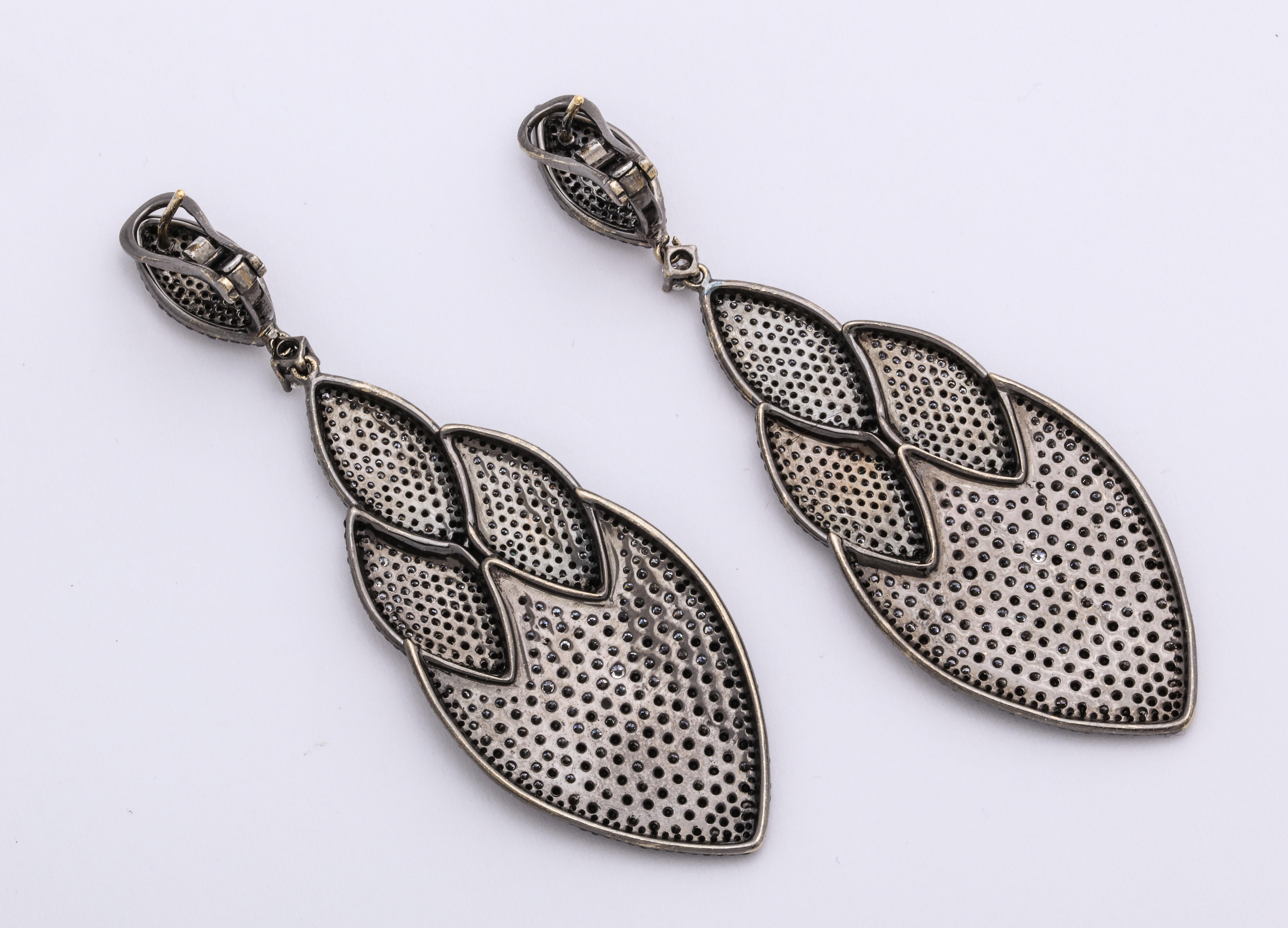 White Gold, Stria Black and White Diamond Ear Pendants In New Condition In New York, NY