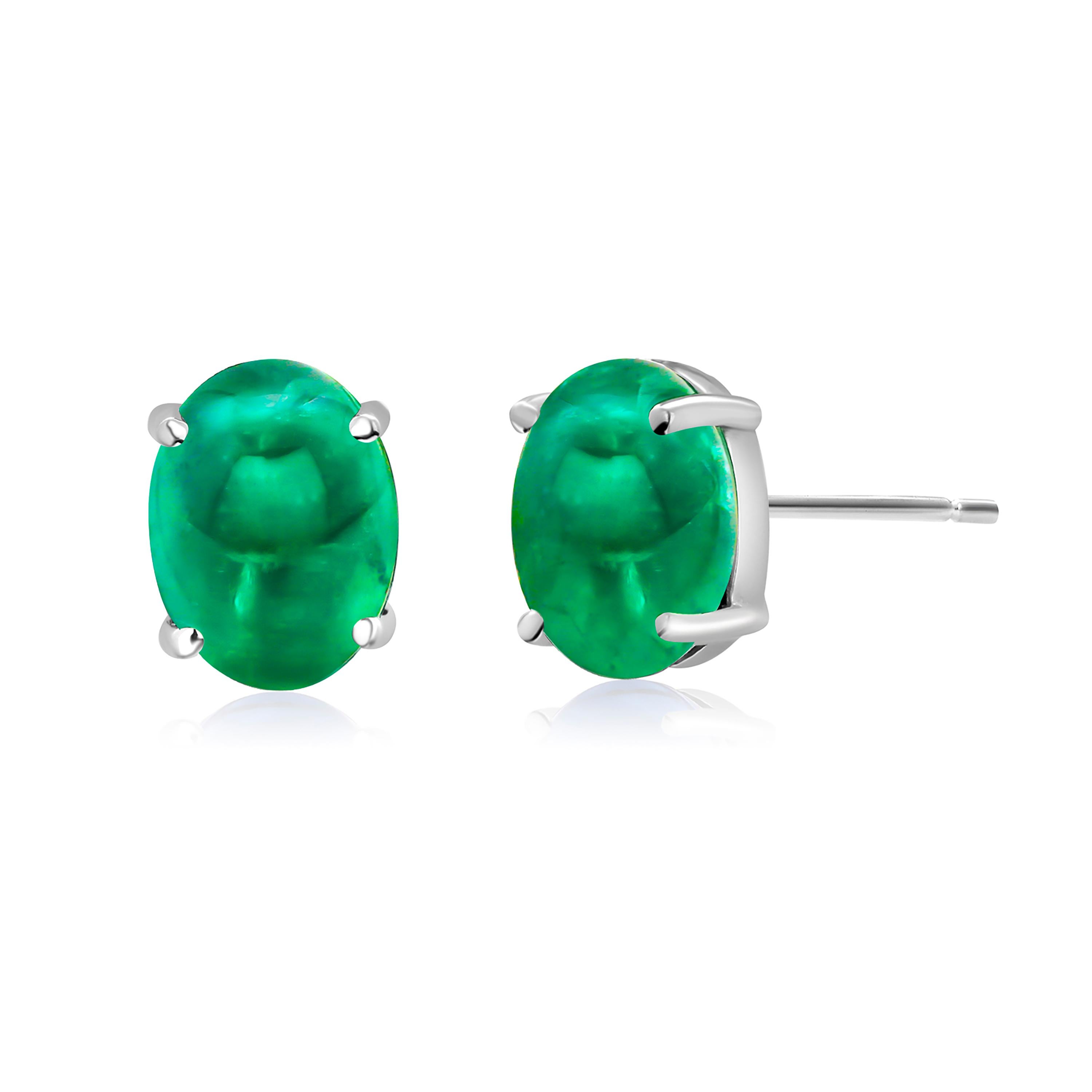 White Gold Stud Earrings with Cabochon Emerald In New Condition In New York, NY