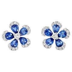 Ohrstecker aus Weißgold mit weißenen Diamanten und blauen Saphiren