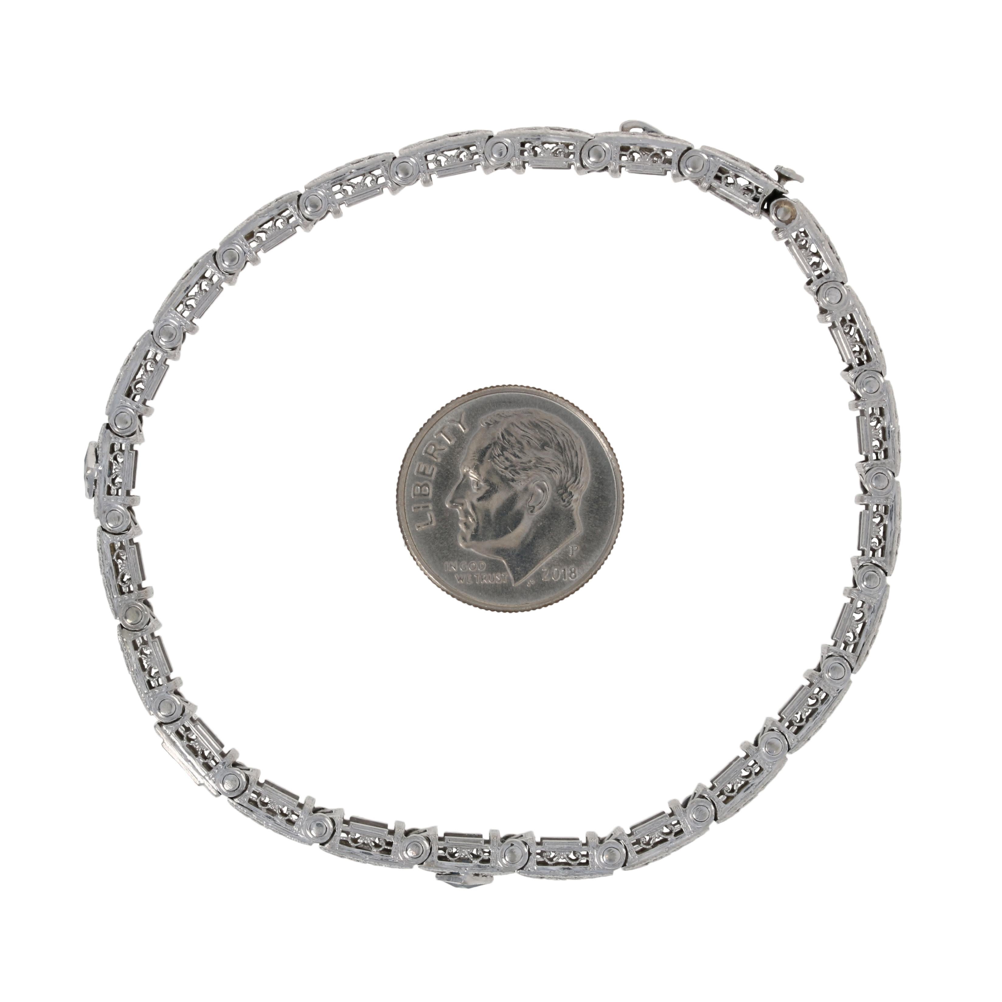 Bracelet Art of Vintage en or blanc, saphir synthétique et diamant, 14k Vintage .52ctw Pour femmes en vente