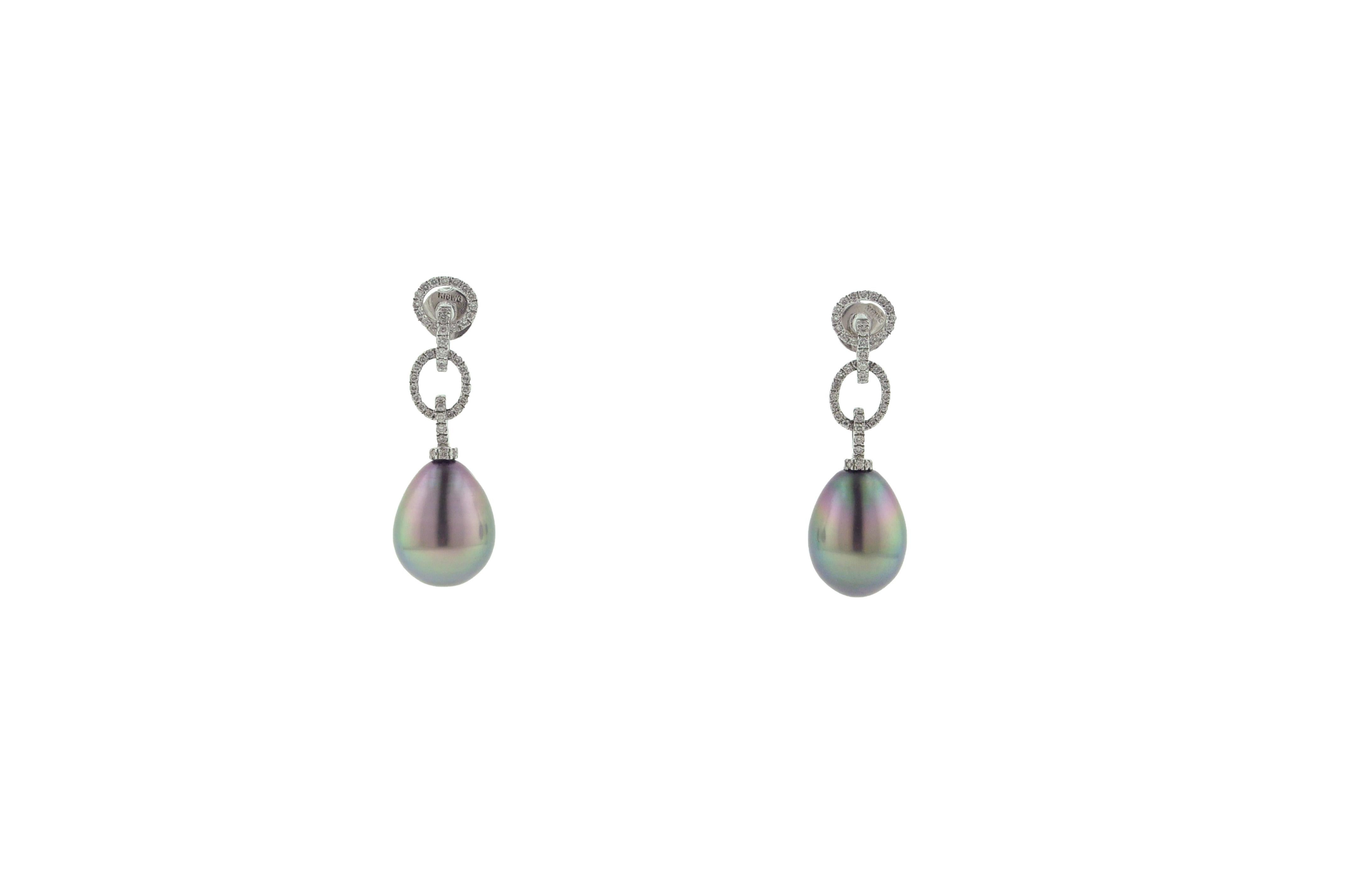 Contemporary Tahitian Pearl Diamond White Gold Necklace and Earrings Set For Sale