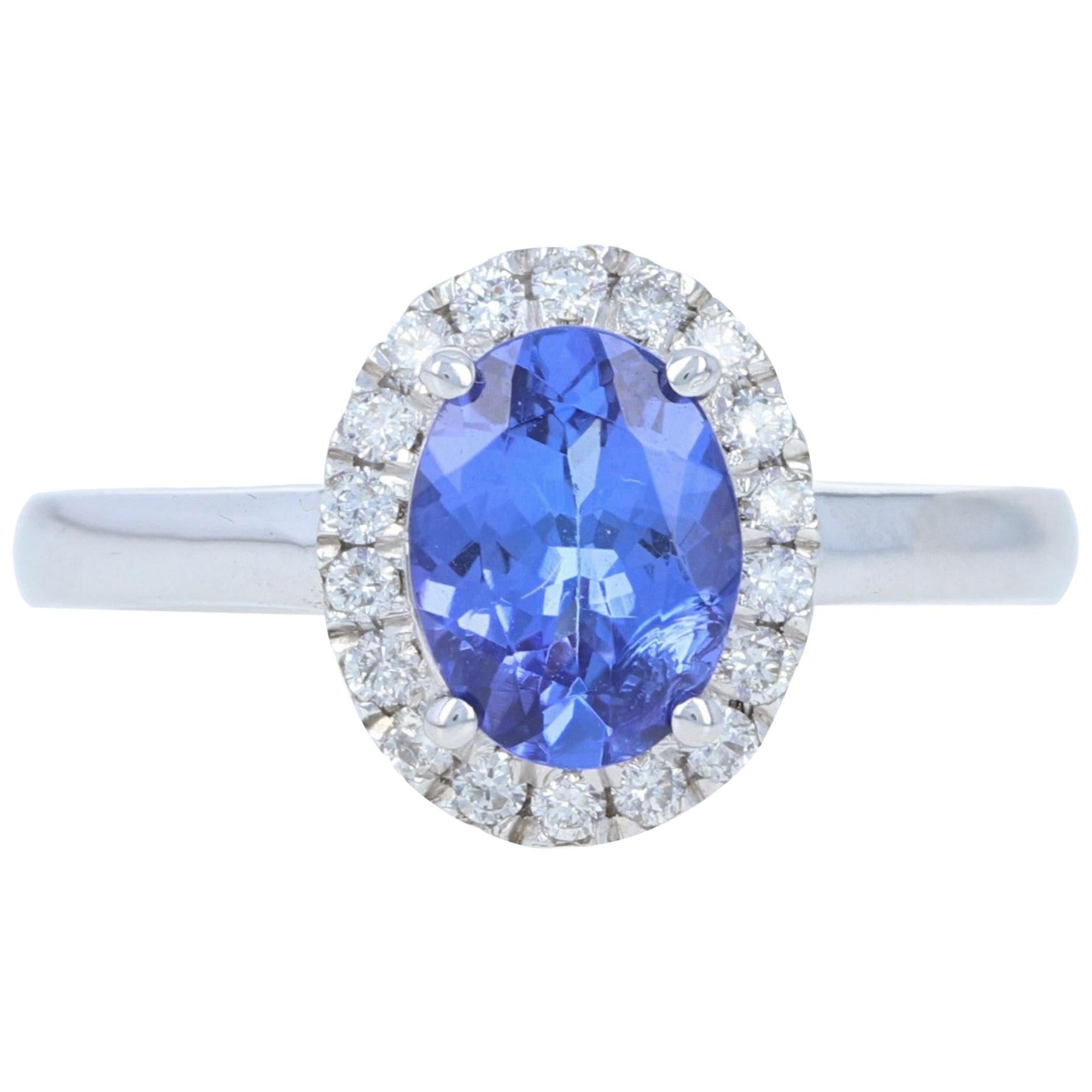 Weißgold Tansanit und Diamantring, 18 Karat Ovalschliff 1,43 Karat Halo