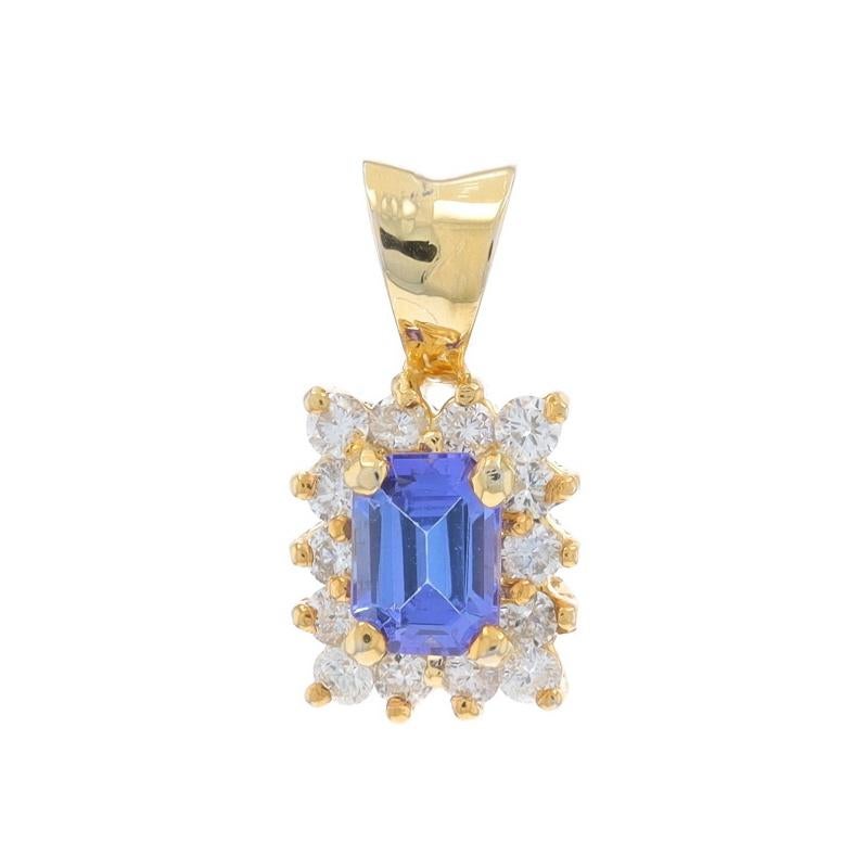 Contenuto del metallo: Oro bianco 18k

Informazioni su A. Stone

Tanzanite naturale
Trattamento: Miglioramenti di routine
Carati: .82ct
Taglio: Smeraldo
Colore: viola

Diamanti naturali
Carati: .39ctw
Taglio: Rotondo brillante
Colore: G -