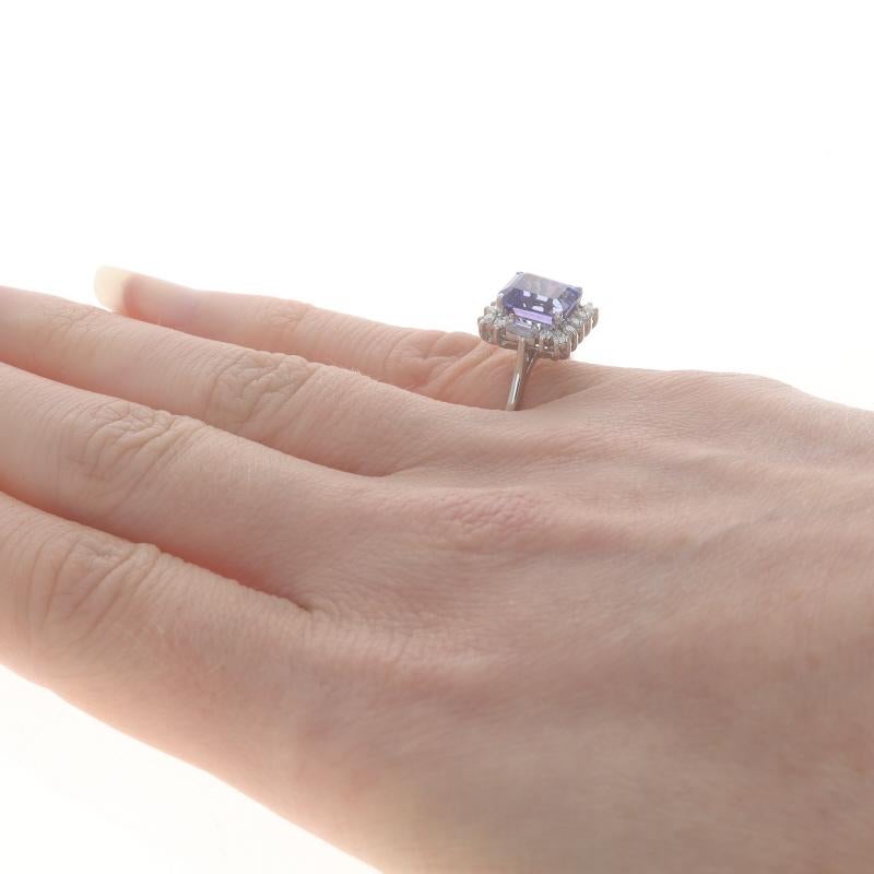 Weißgold Tansanit & Diamant Halo-Ring - 18 Karat Smaragdschliff 2,51 Karat Kathedrale im Angebot 1