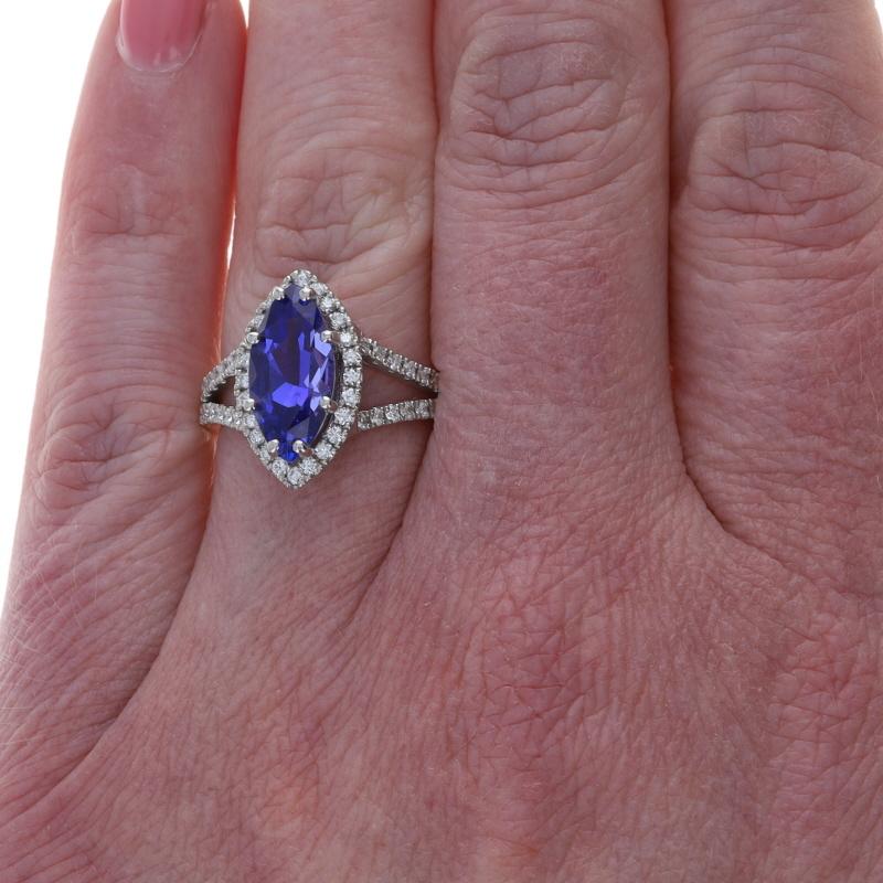 Taille Marquise White Gold Tanzanite Diamond Halo Ring - 18k Marquise 3.20ctw en vente