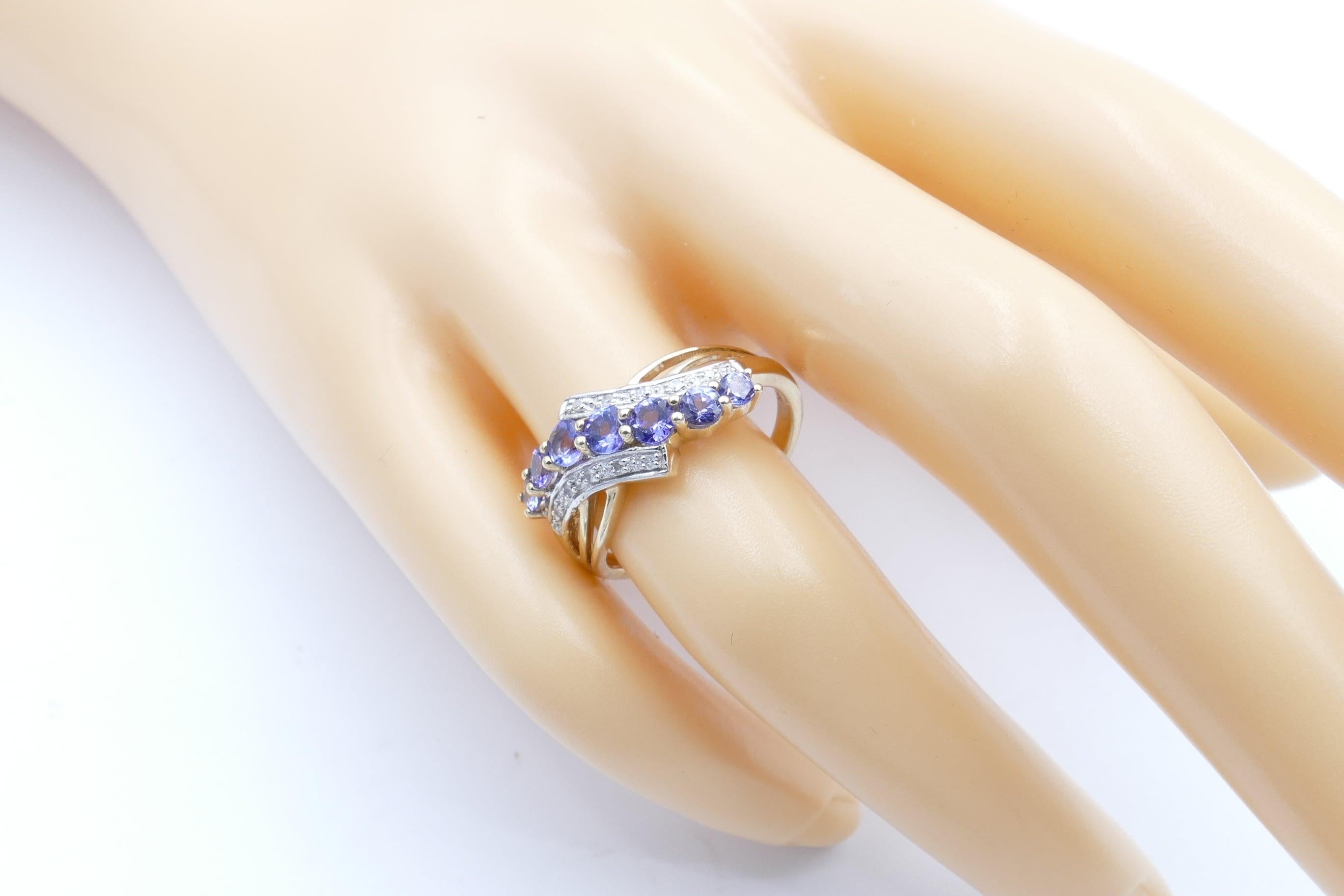 White Gold Tanzanite and Diamond Ring For Sale 1