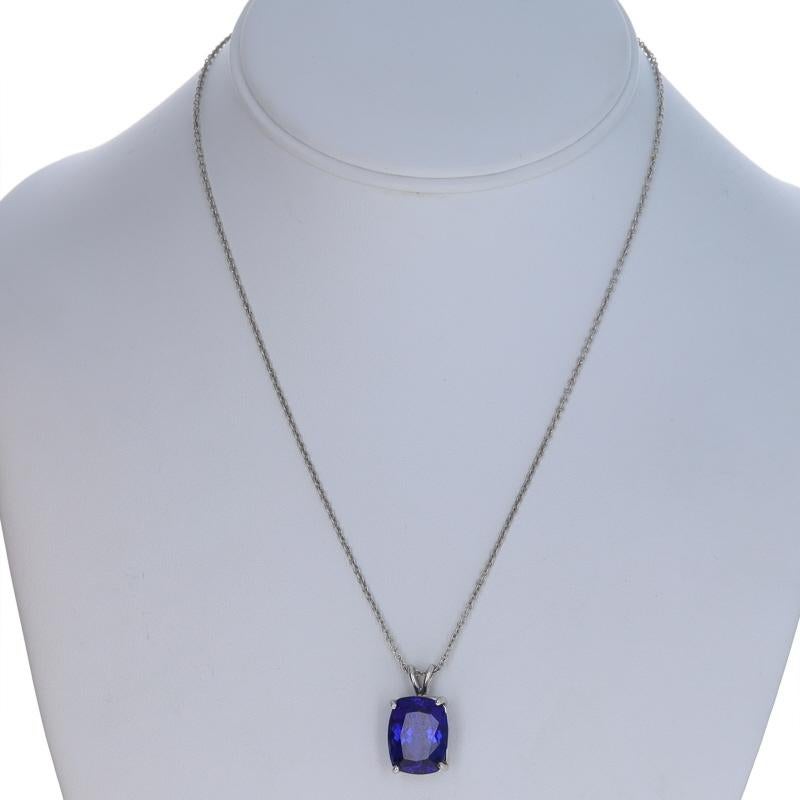 Collier pendentif en or blanc Tanzanite Solitaire 17