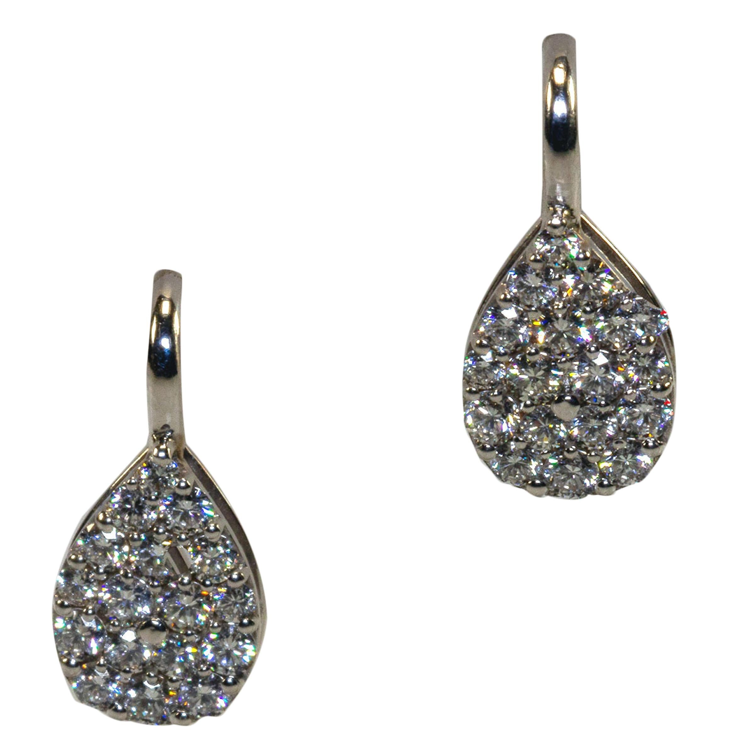 White Gold 18k Teardrop Diamond Earrings For Sale