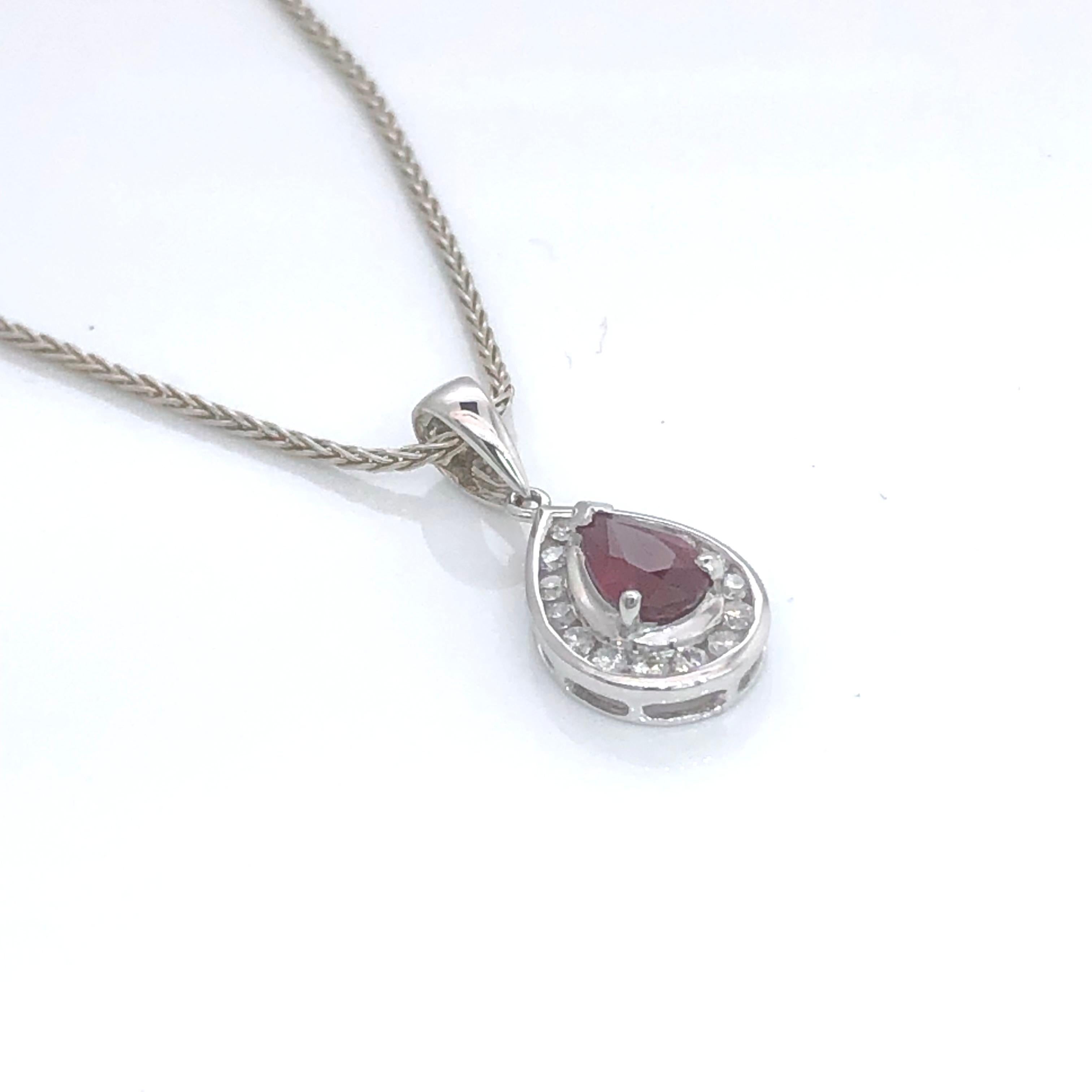 Pear Cut White gold teardrop pendant set with pear shape natural ruby and  diamonds For Sale