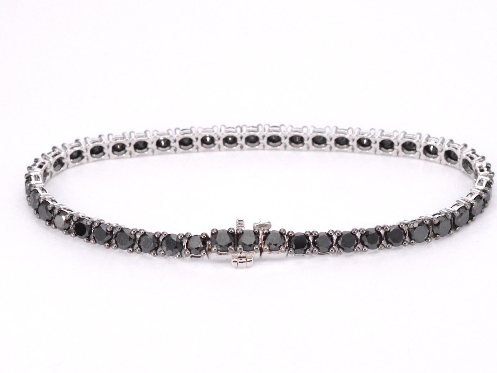 Contemporary White Gold Tennis Bracelet Set with Black Diamonds For Sale