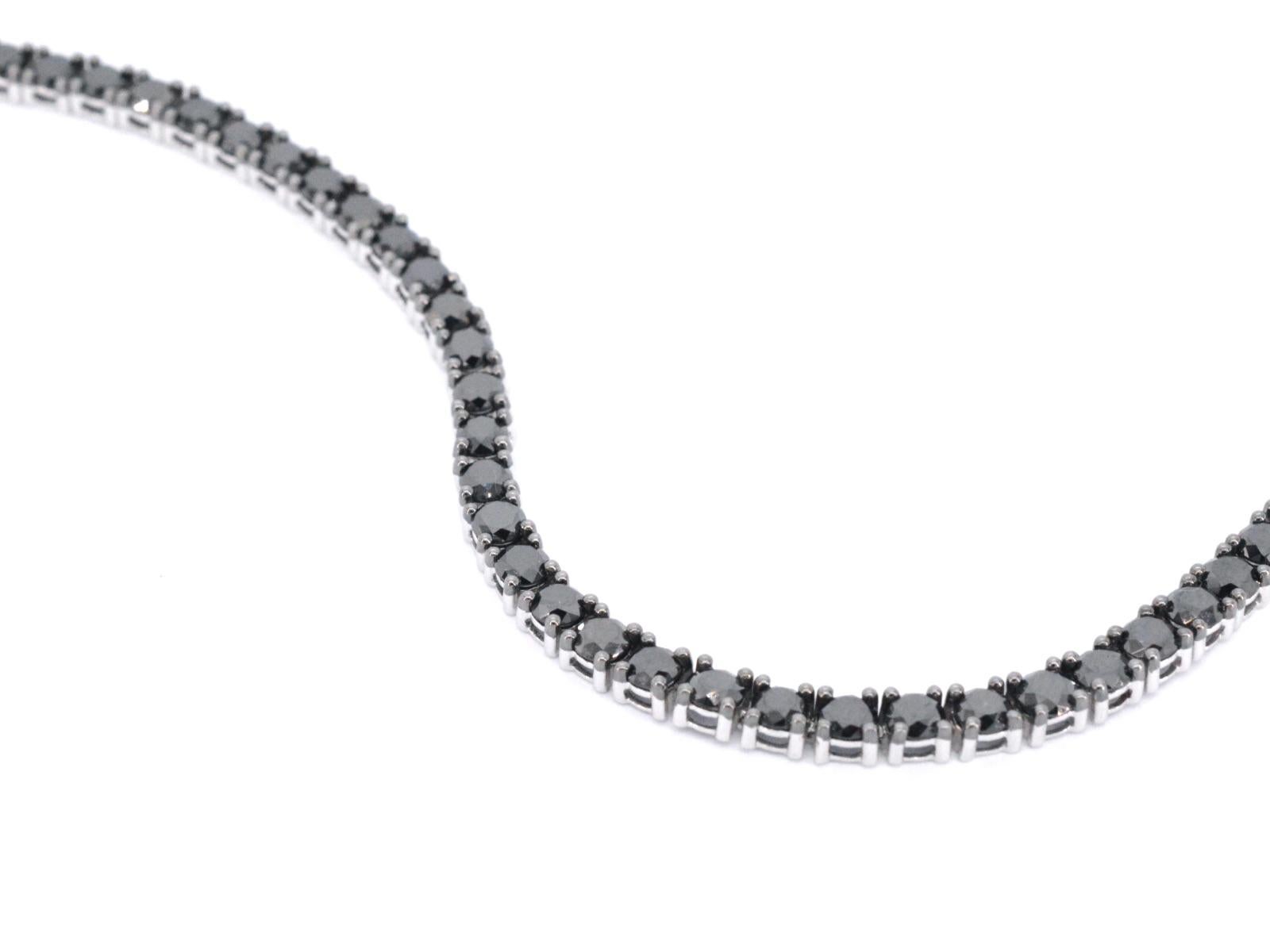 White Gold Tennis Bracelet Set with Black Diamonds In New Condition For Sale In AMSTELVEEN, NH
