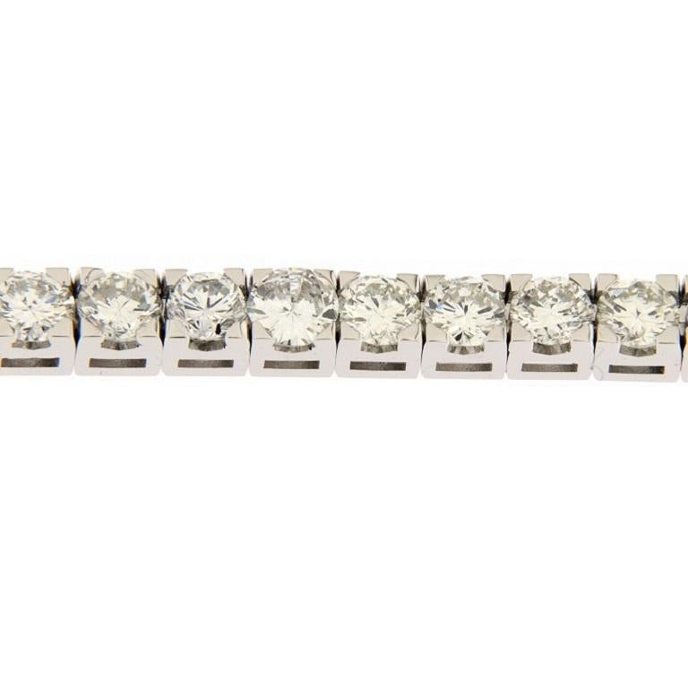 Tennisarmband aus Weißgold mit 9,13 Karat Diamanten im Brillantschliff im Zustand „Hervorragend“ im Angebot in Bologna, IT