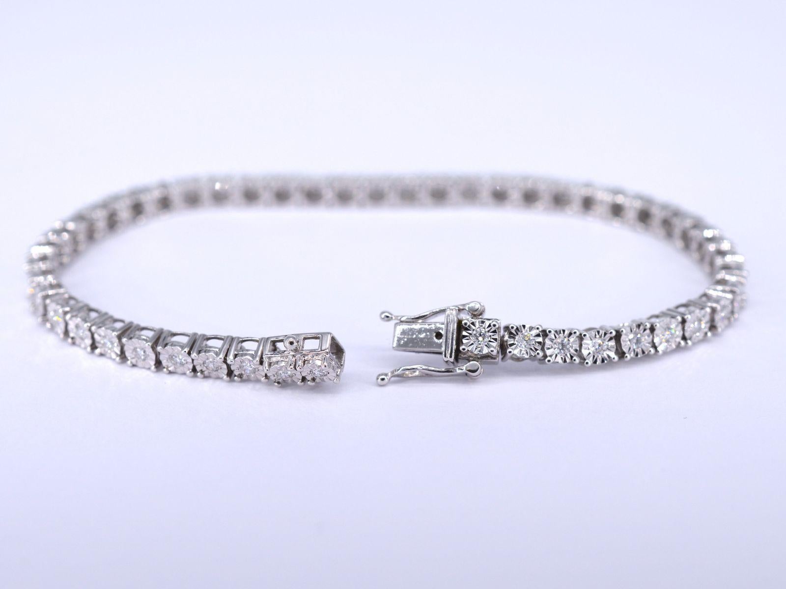 Brilliant Cut White gold tennis bracelet with diamonds 1.20 carat For Sale