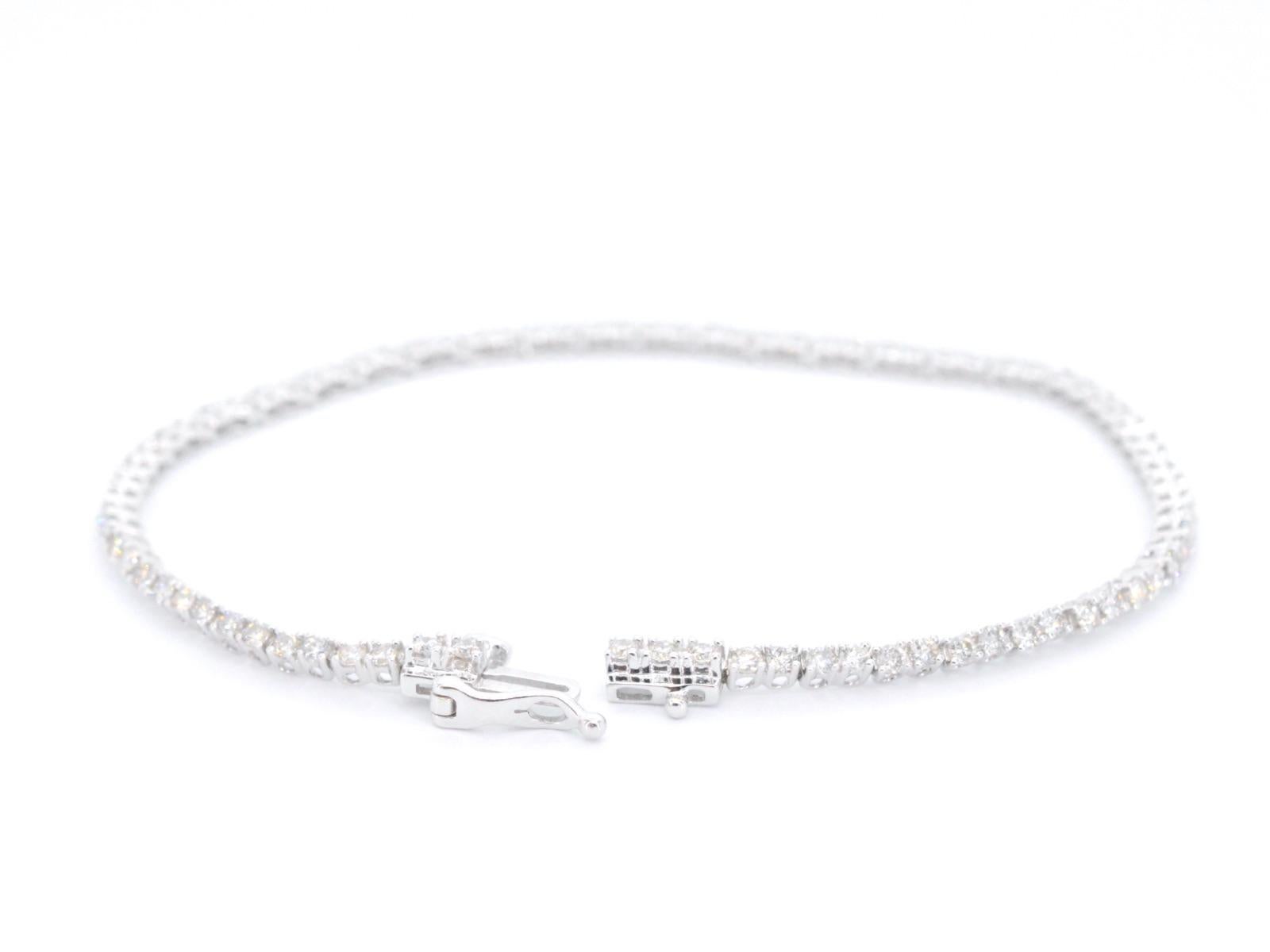 White Gold Tennis Bracelet with Diamonds 2.50 Carat In New Condition For Sale In AMSTELVEEN, NH