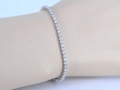Weißes Tennisarmband aus Weißgold mit Diamanten 3.50 Karat