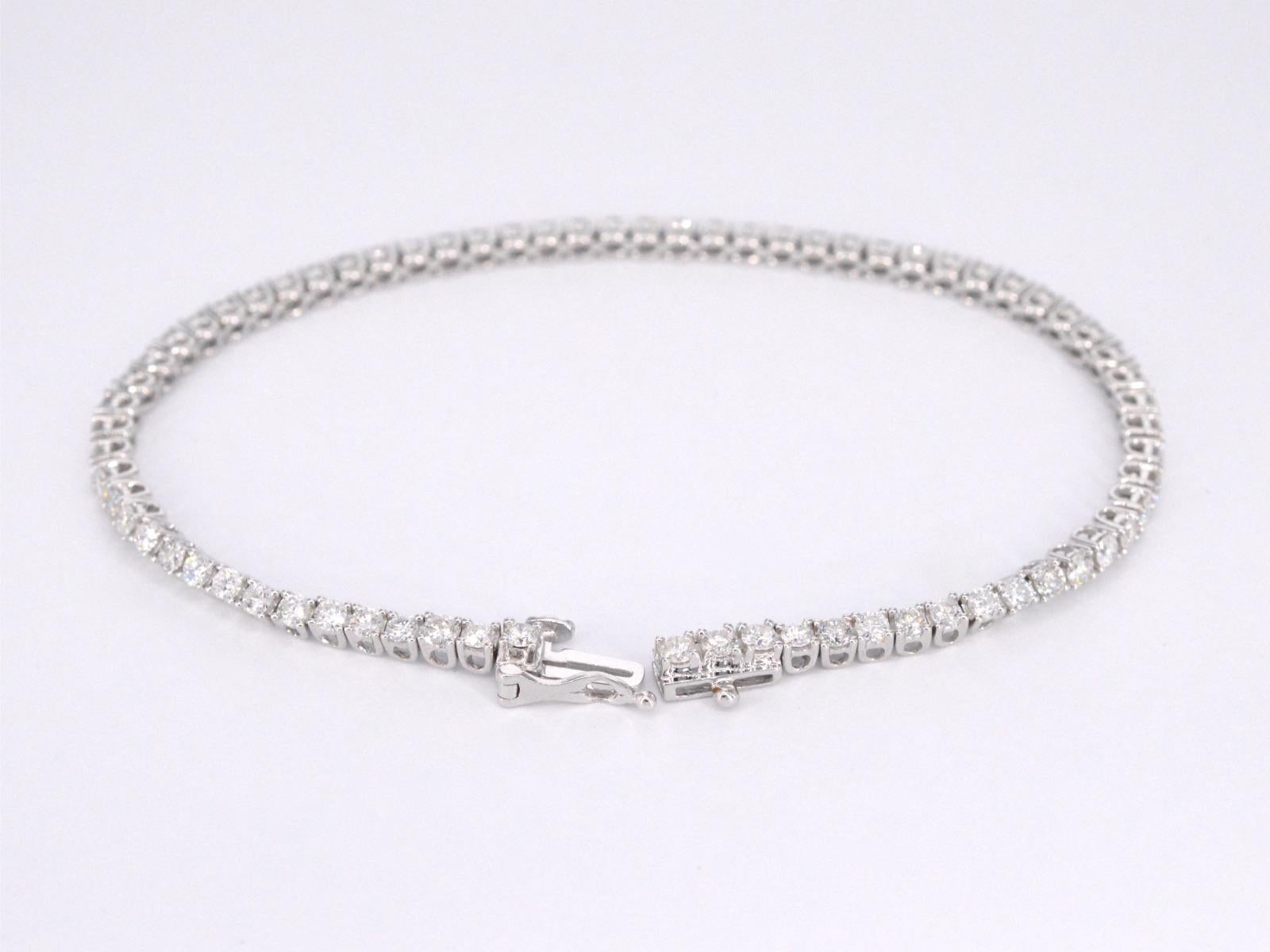 Brilliant Cut White gold tennis bracelet with diamonds 3.50 carat