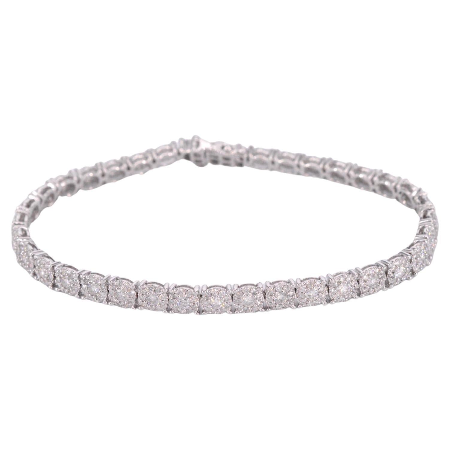 White gold tennis bracelet with diamonds 5.50 carat For Sale
