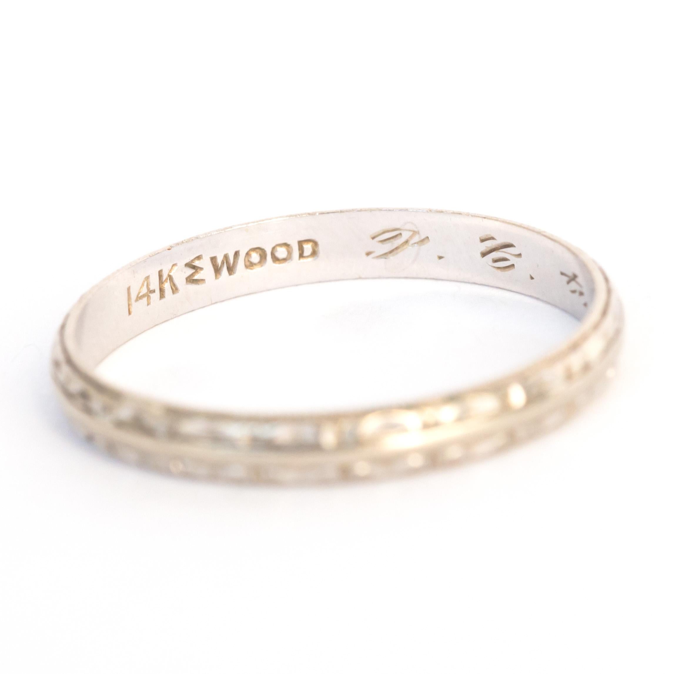 Ring Size: 6
Metal Type: 14k Karat White Gold 
Weight: 1.3 grams


Finger to Top of Stone Measurement: 1.12mm
Width: 2.48mm

