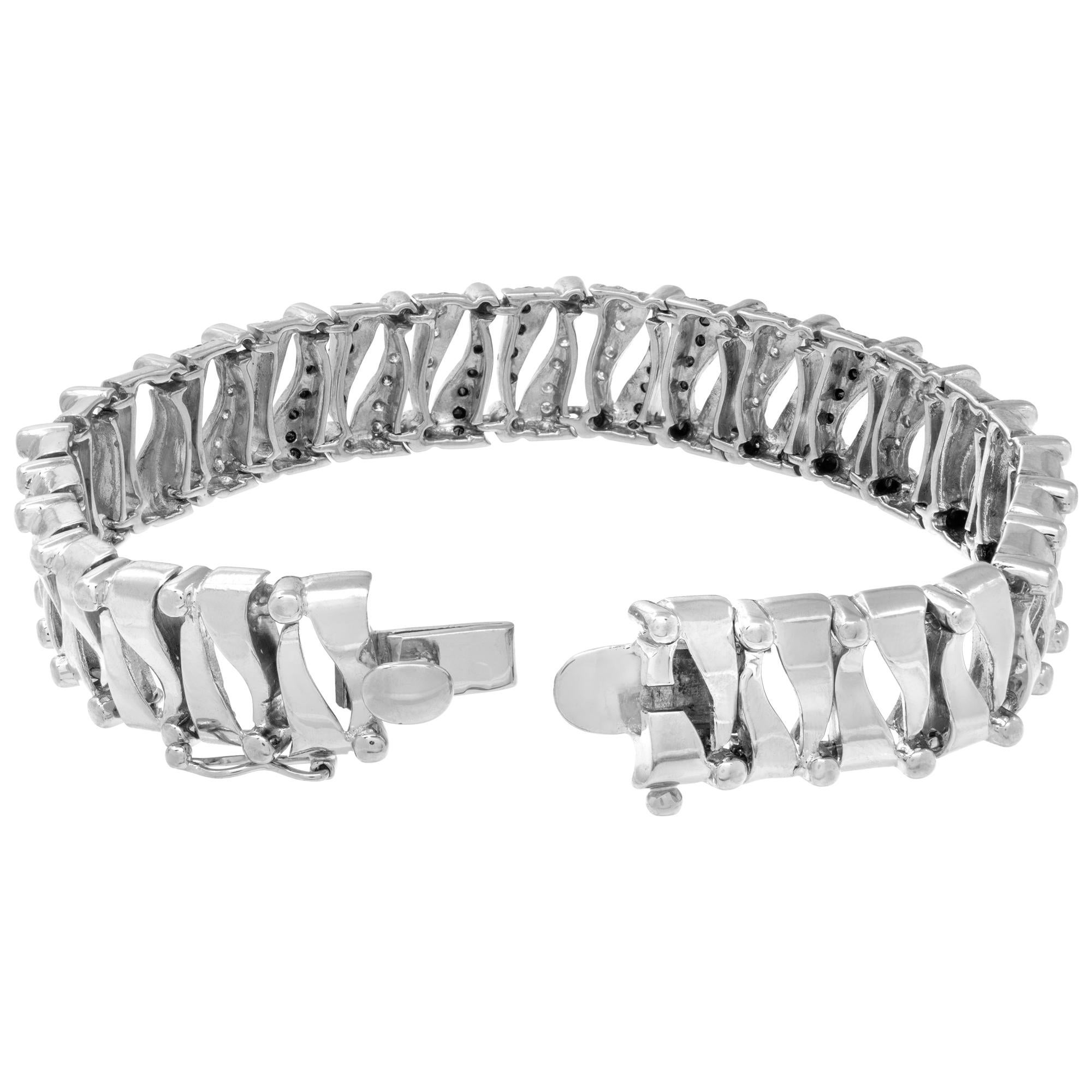 Bracelet en or blanc et diamants blancs et noirs Excellent état - En vente à Surfside, FL