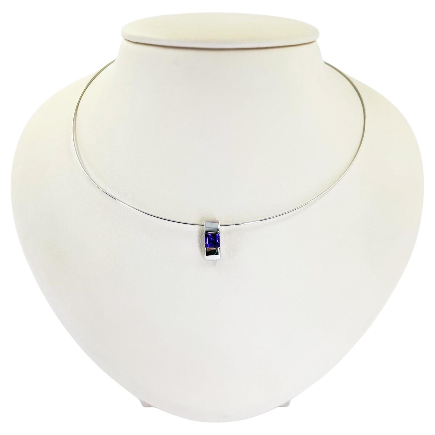 Collier collier en or blanc avec pendentif en améthyste en vente