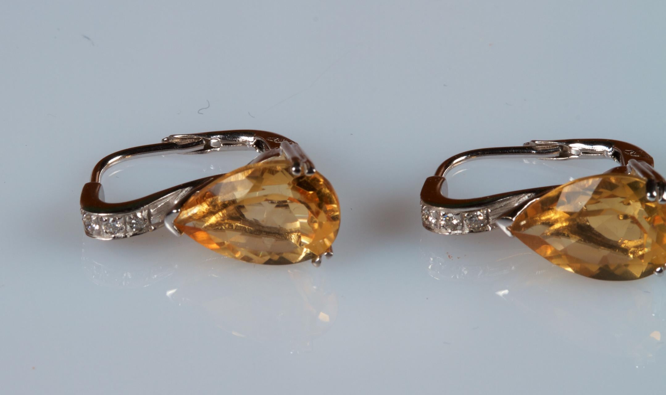 Pear Cut White Gold 18k Yellow Citrine and Diamond Earrings For Sale