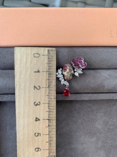 White Gold Yellow Gold Diamonds Round Rubies Pear Cut Ruby Pendant "Scull"