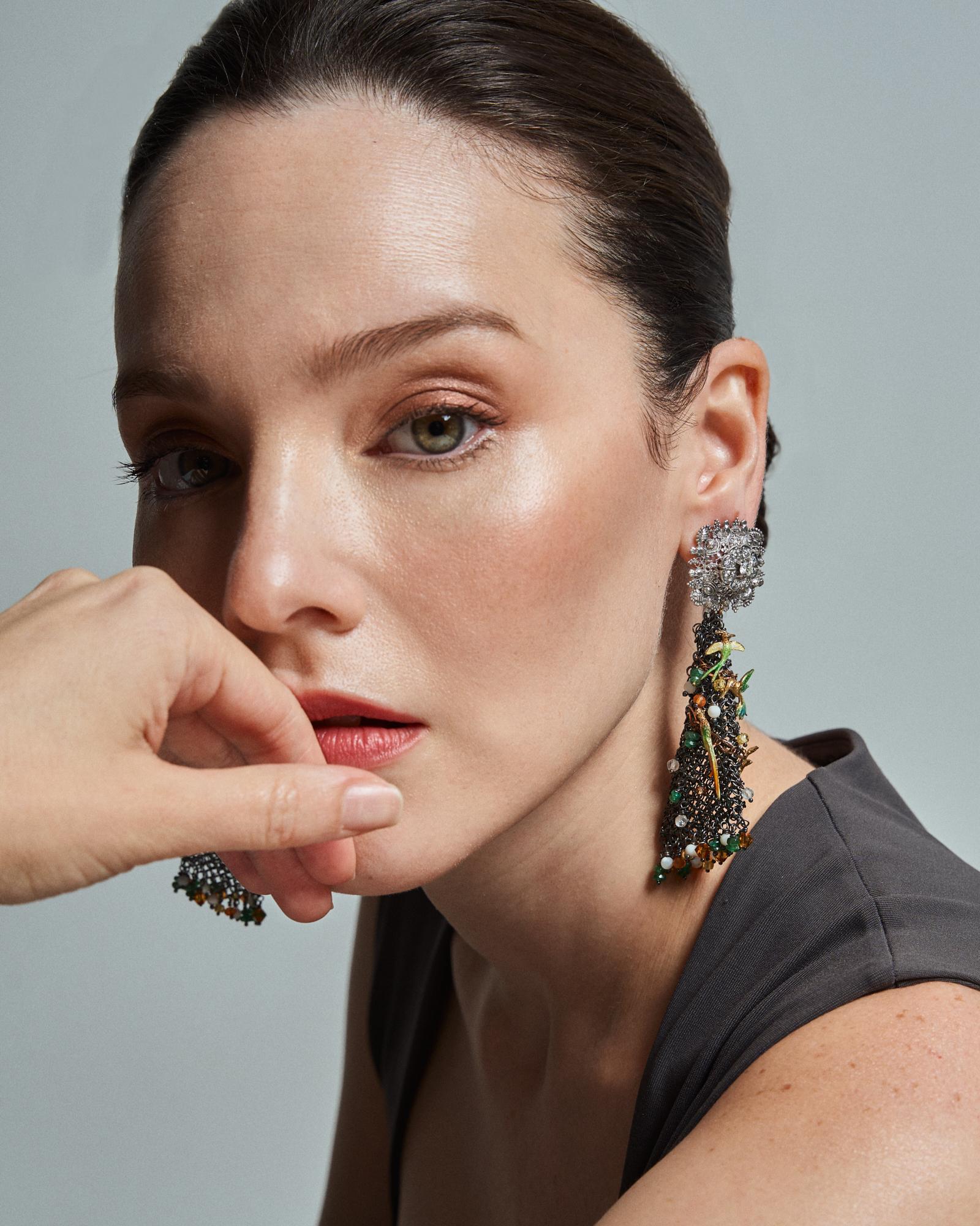 White Gold Yellow Gold Earrings Diamonds Enamels Emeralds Nacar Citrine Quartz For Sale 5