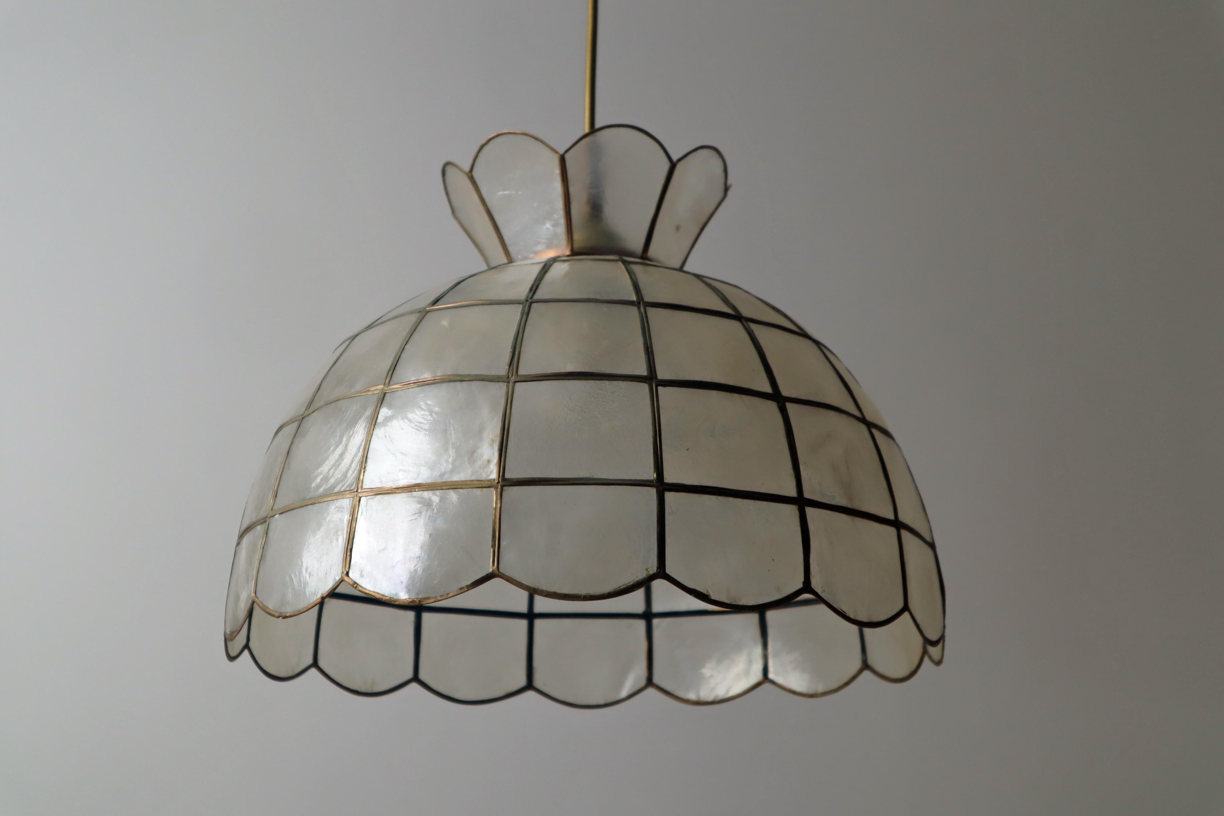 White golden Capiz sea shell lamp 1970s 4