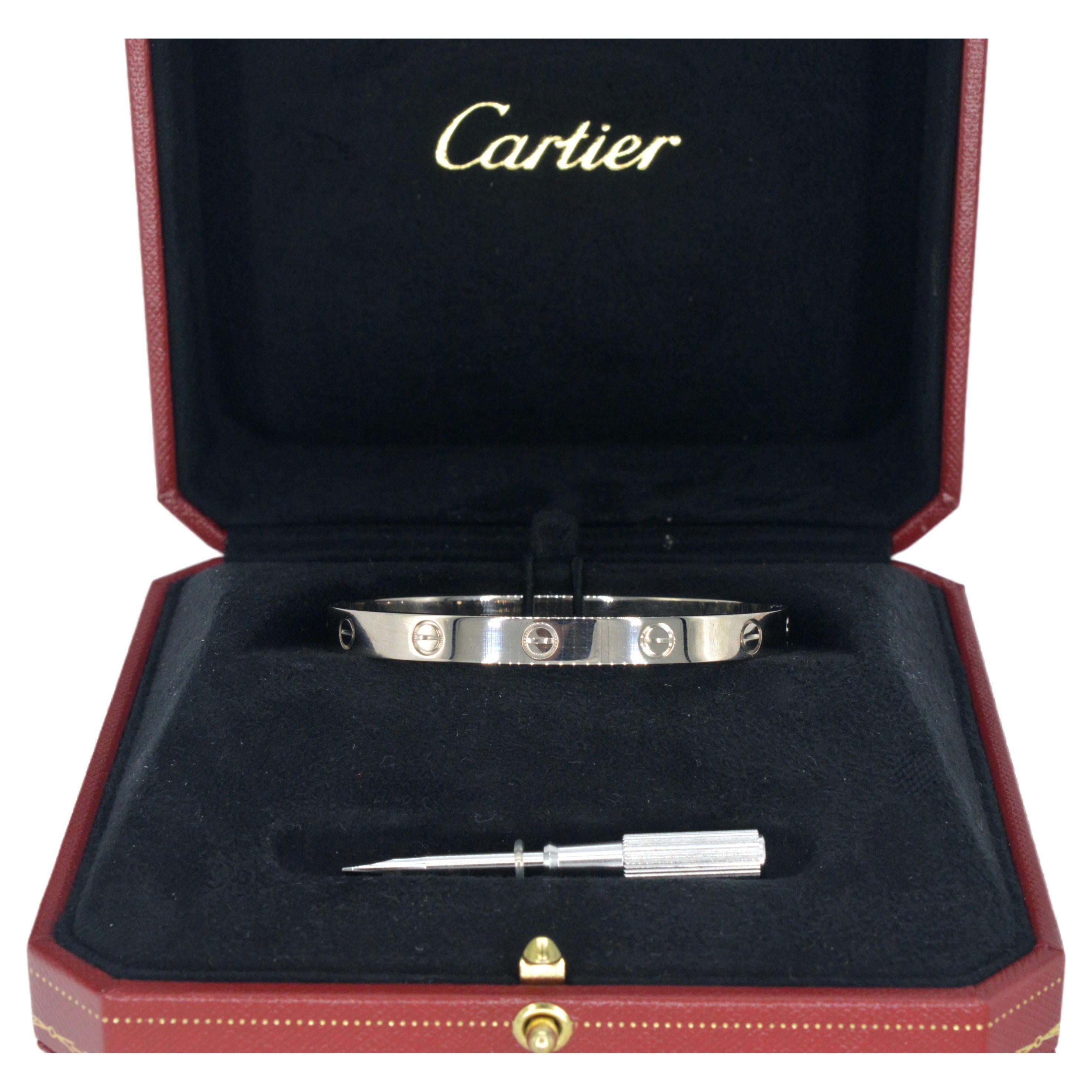 White golden Cartier LOVE bracelet
