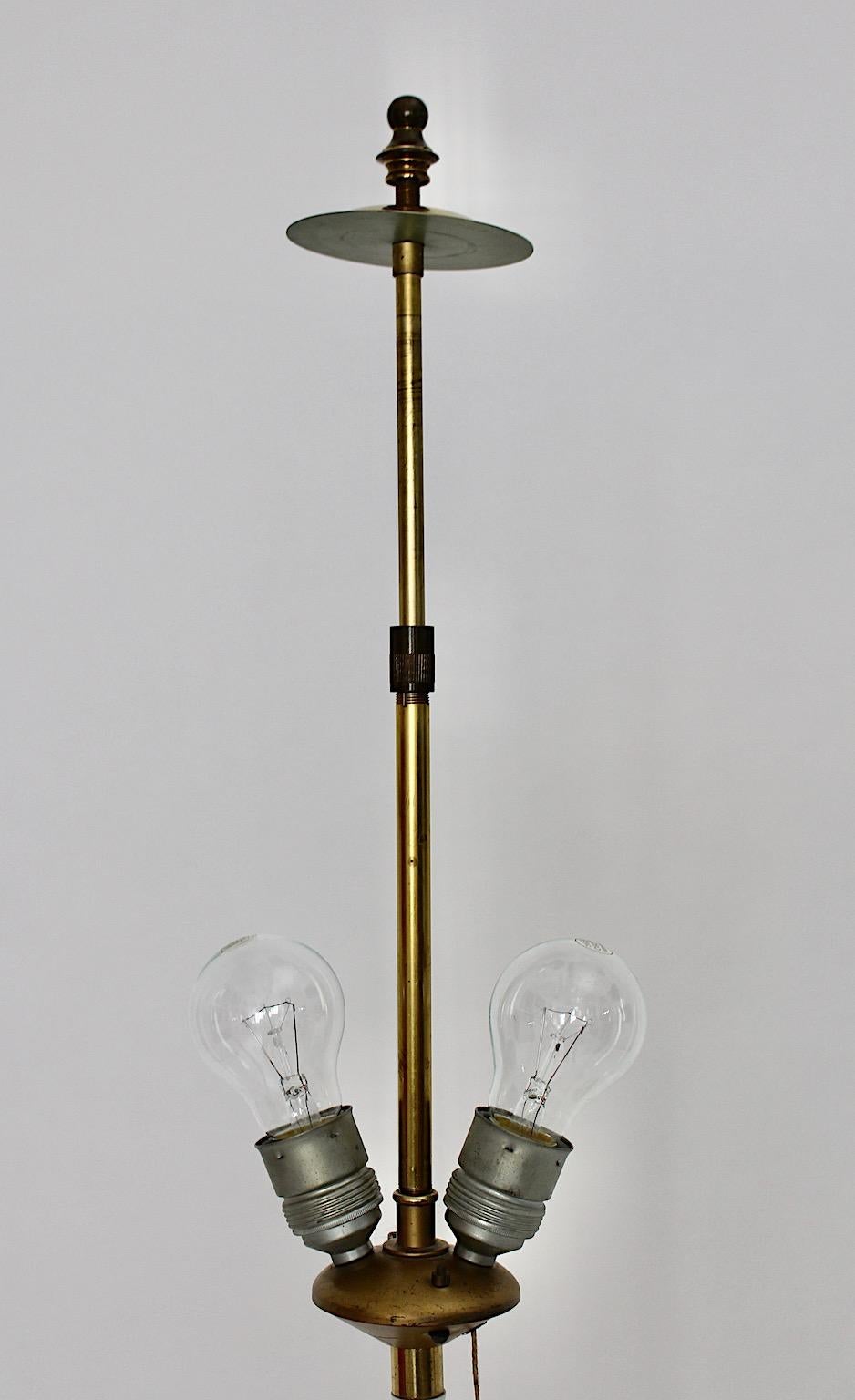 Vintage-Stehlampe aus weißem und goldenem Metall, Mid-Century Modern, 1950er Jahre, Italien im Angebot 6