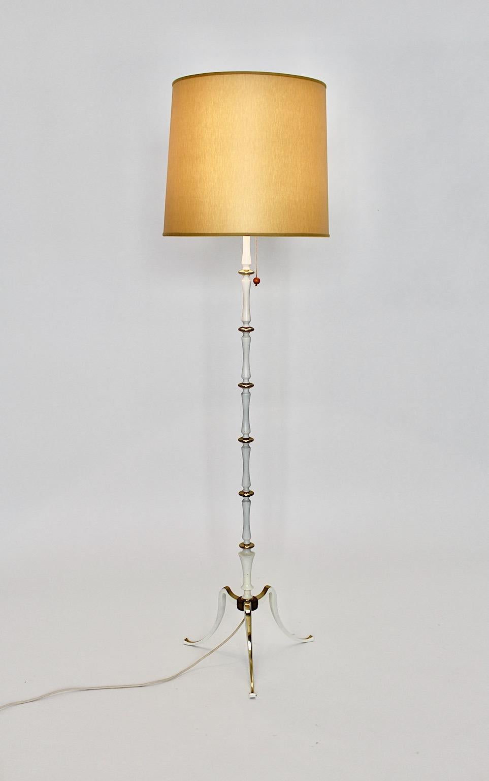 Mid-20th Century White Golden Metal Vintage Floor Lamp Mid Century Modern, 1950s, Italy For Sale