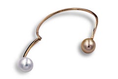White and Golden South Sea Pearl Bangle Bracelet 18 Karat Yellow Gold