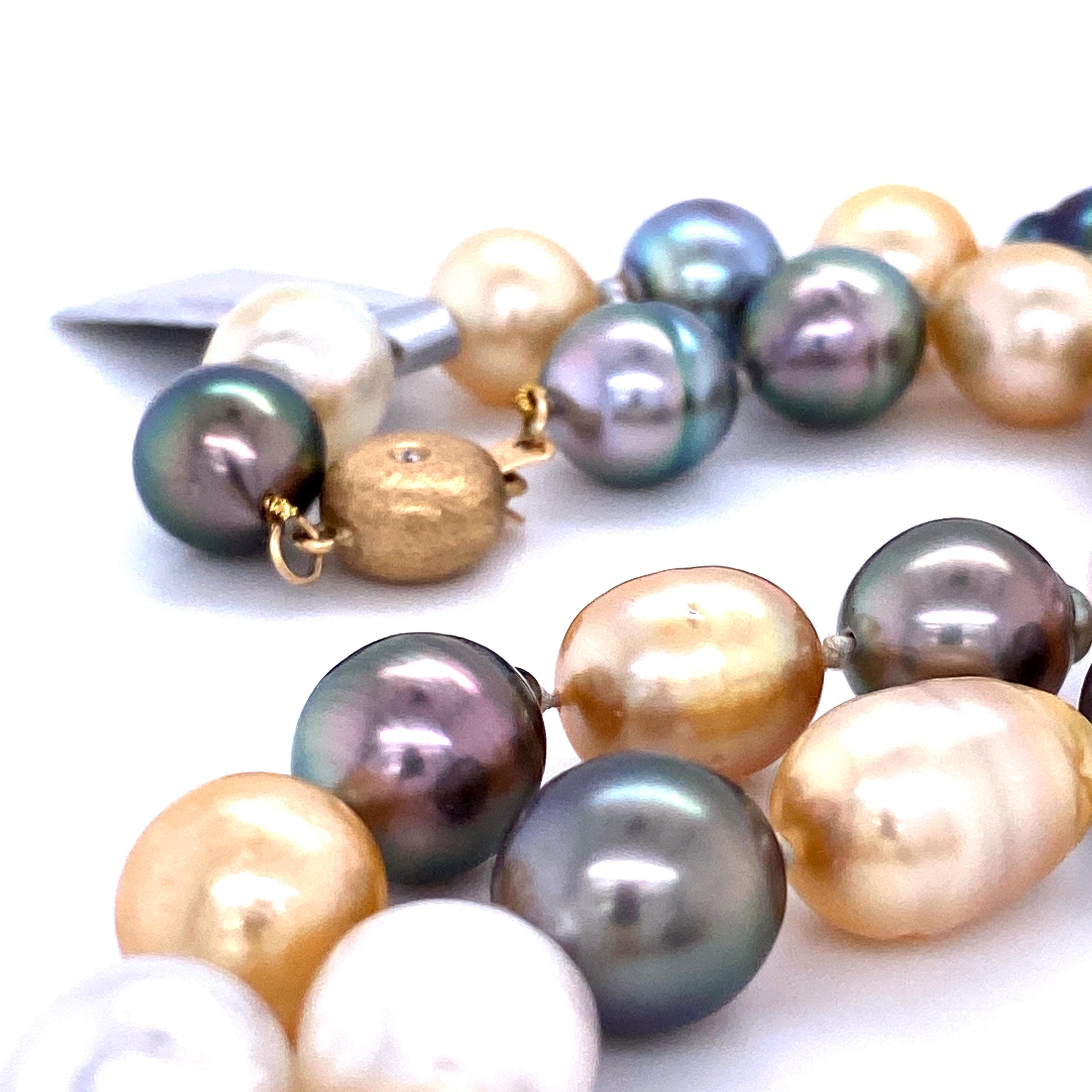 White and Golden South Sea Tahitian Baroque Pearl Necklace 14 Karat Gold 1