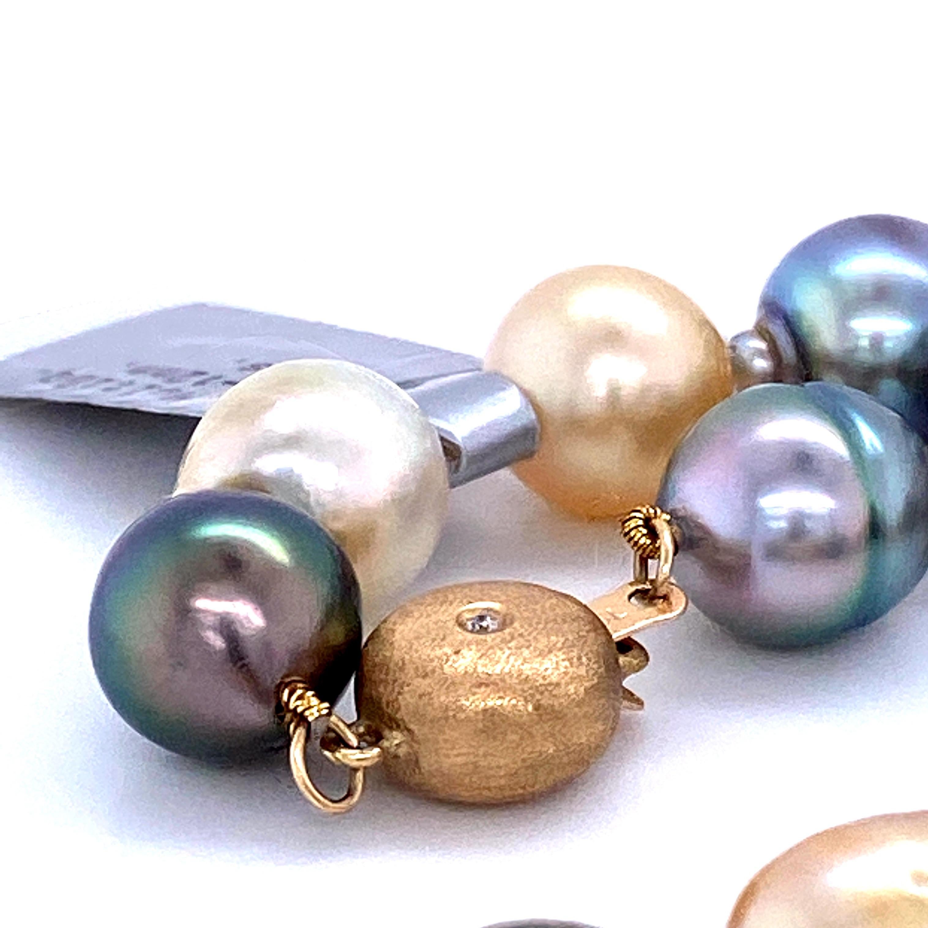White and Golden South Sea Tahitian Baroque Pearl Necklace 14 Karat Gold 3