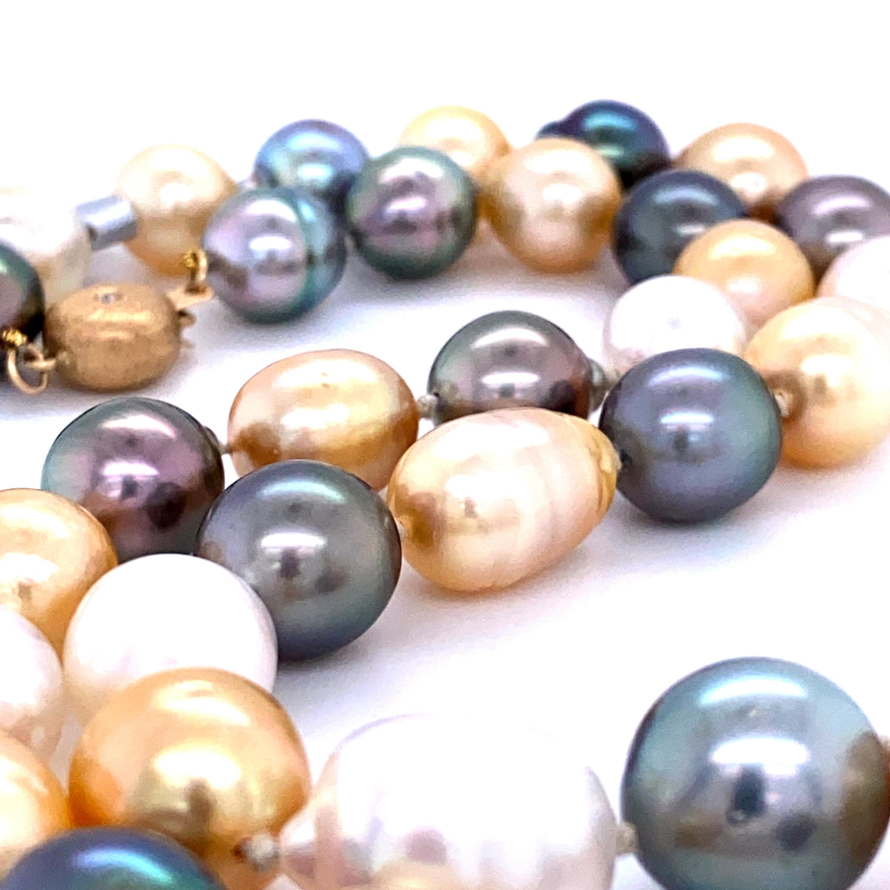 Contemporary White and Golden South Sea Tahitian Baroque Pearl Necklace 14 Karat Gold