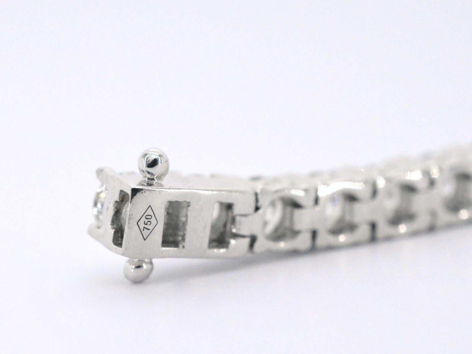 Bracciale Tennis in oro bianco con diamanti da 9,00 carati in vendita 5