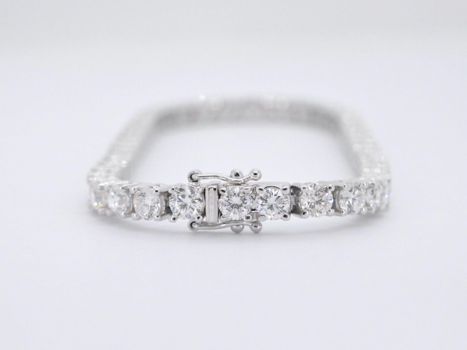 Bracciale Tennis in oro bianco con diamanti da 9,00 carati in vendita 3