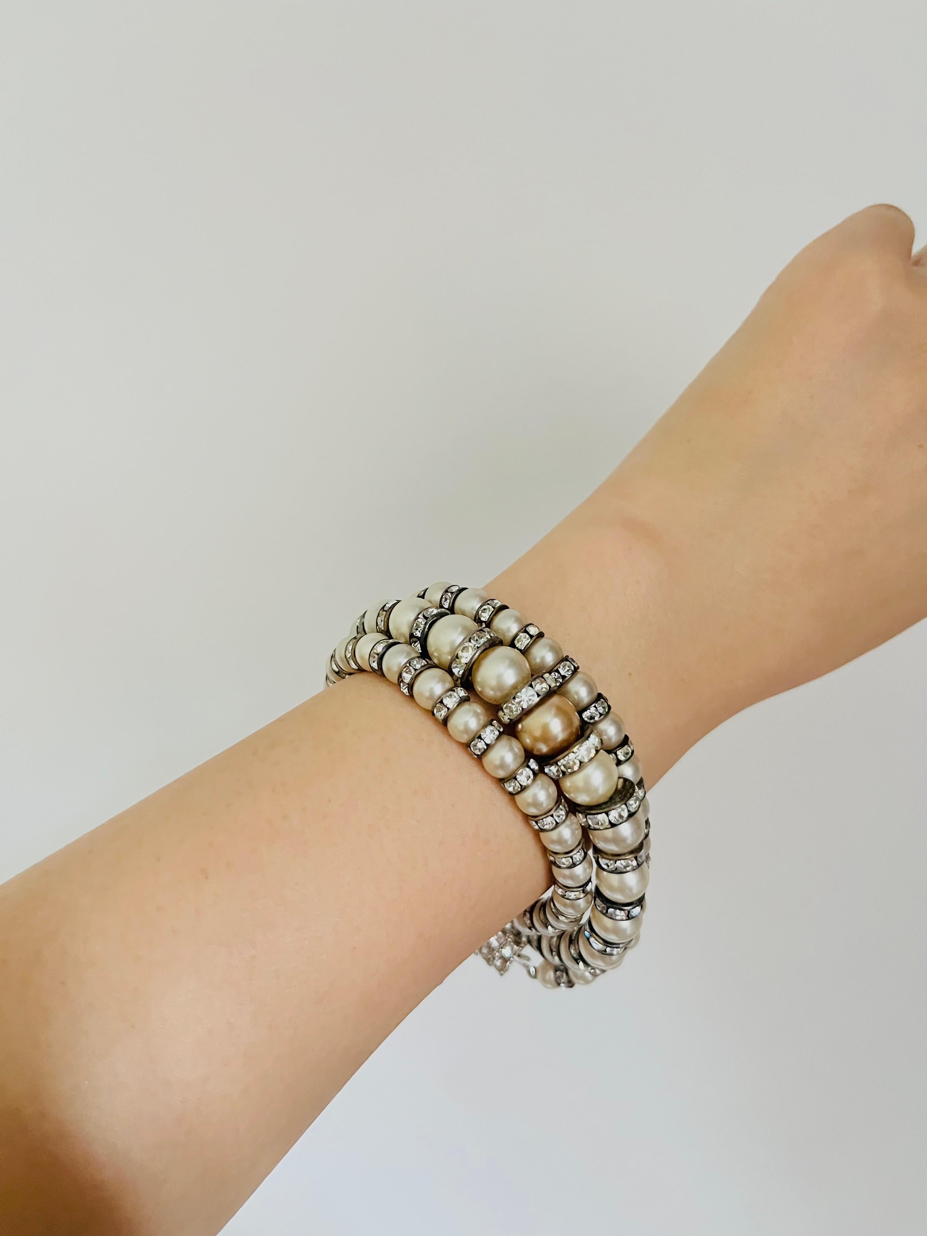 Collier à longues rangées de perles sphériques blanches graduées perles et cristaux brillants 4