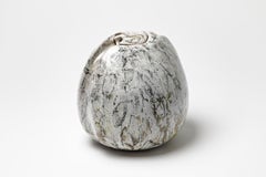 Caja secreta de cerámica esmaltada blanca/gris y marrón de Gisèle Buthod-Garçon, 1990